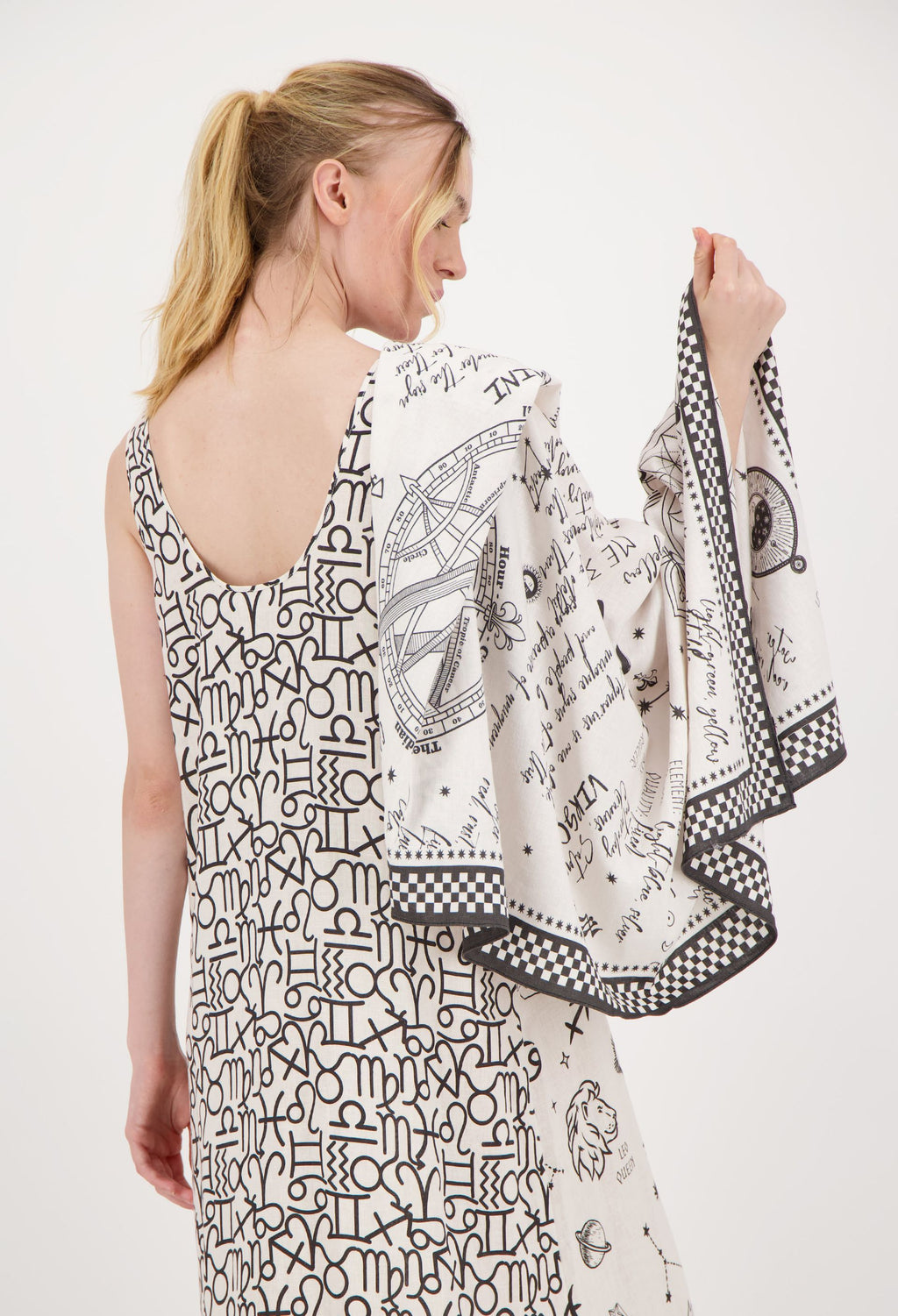 Me369 Alison Sleeveless Dress zodiac