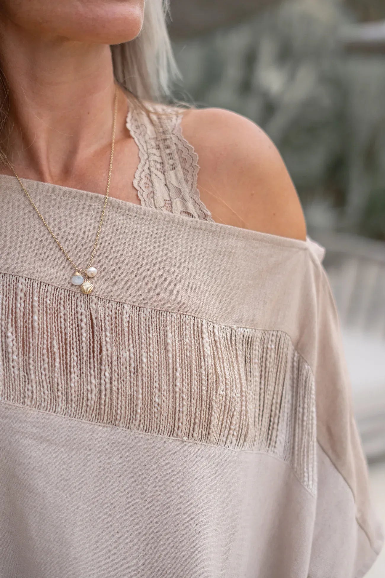 Mystic Poncho Sand