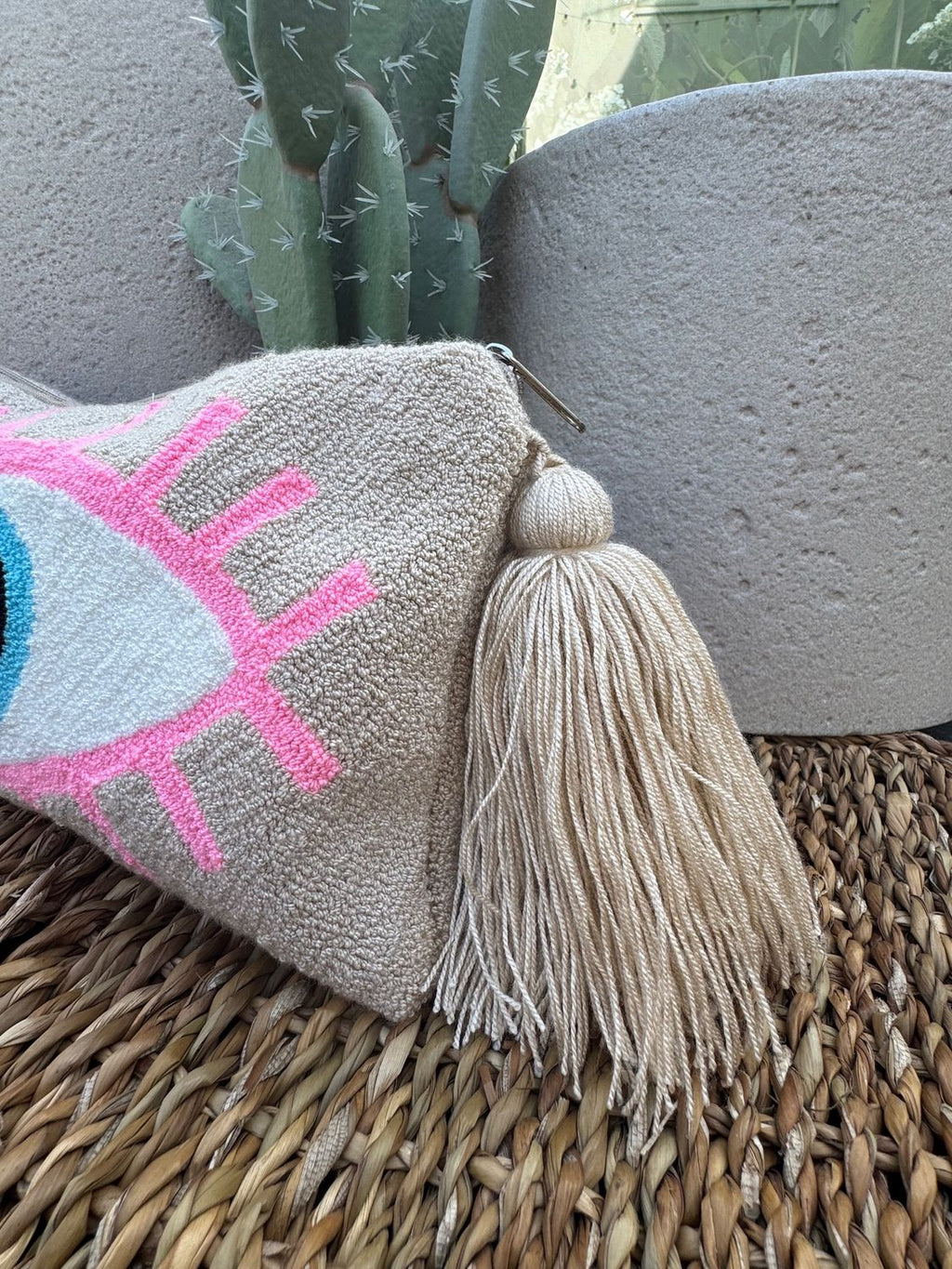 GREEK EYE PINK CLUTCH