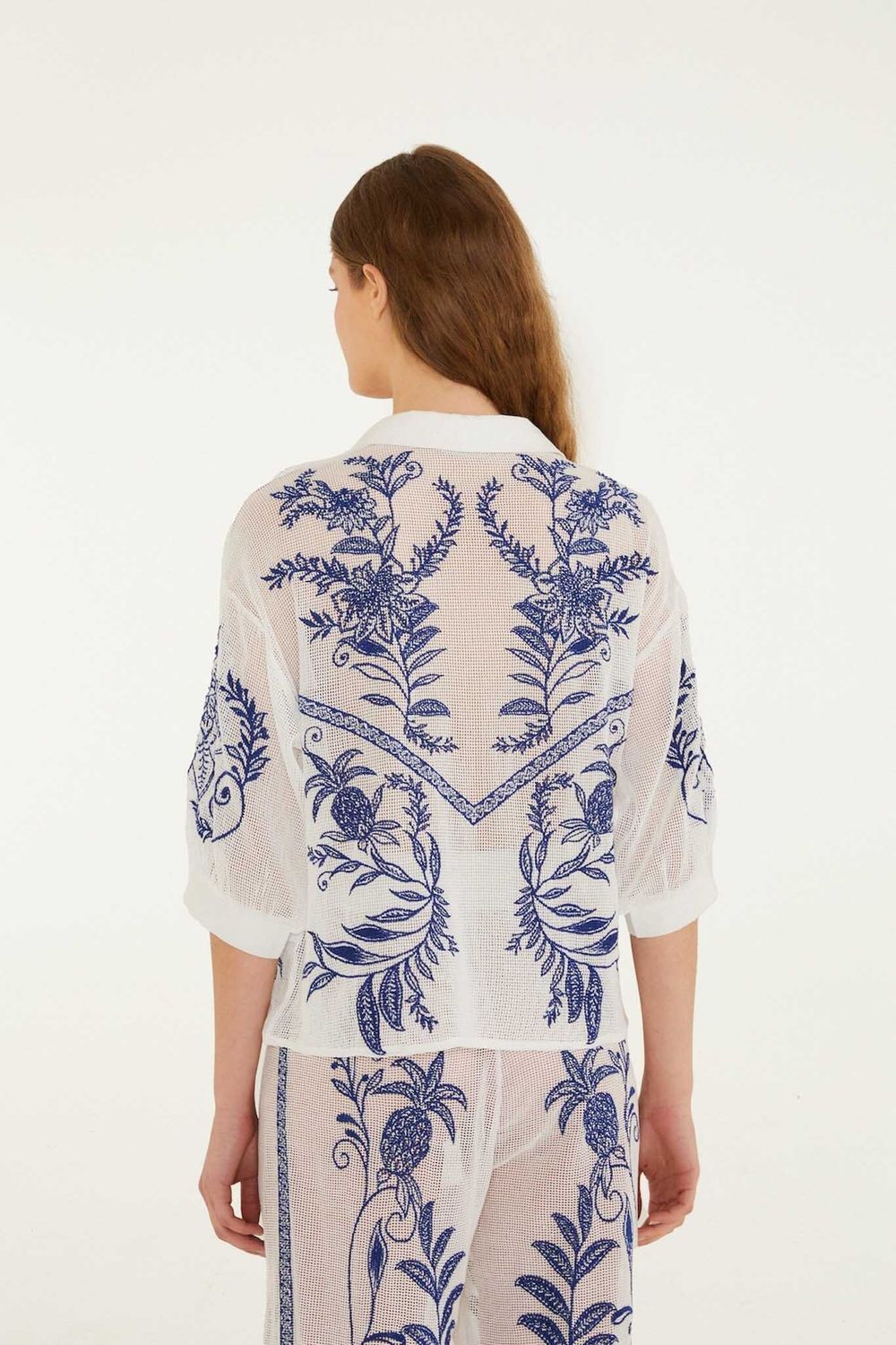 Farm Rio Off-white Nina Embroidery Blouse