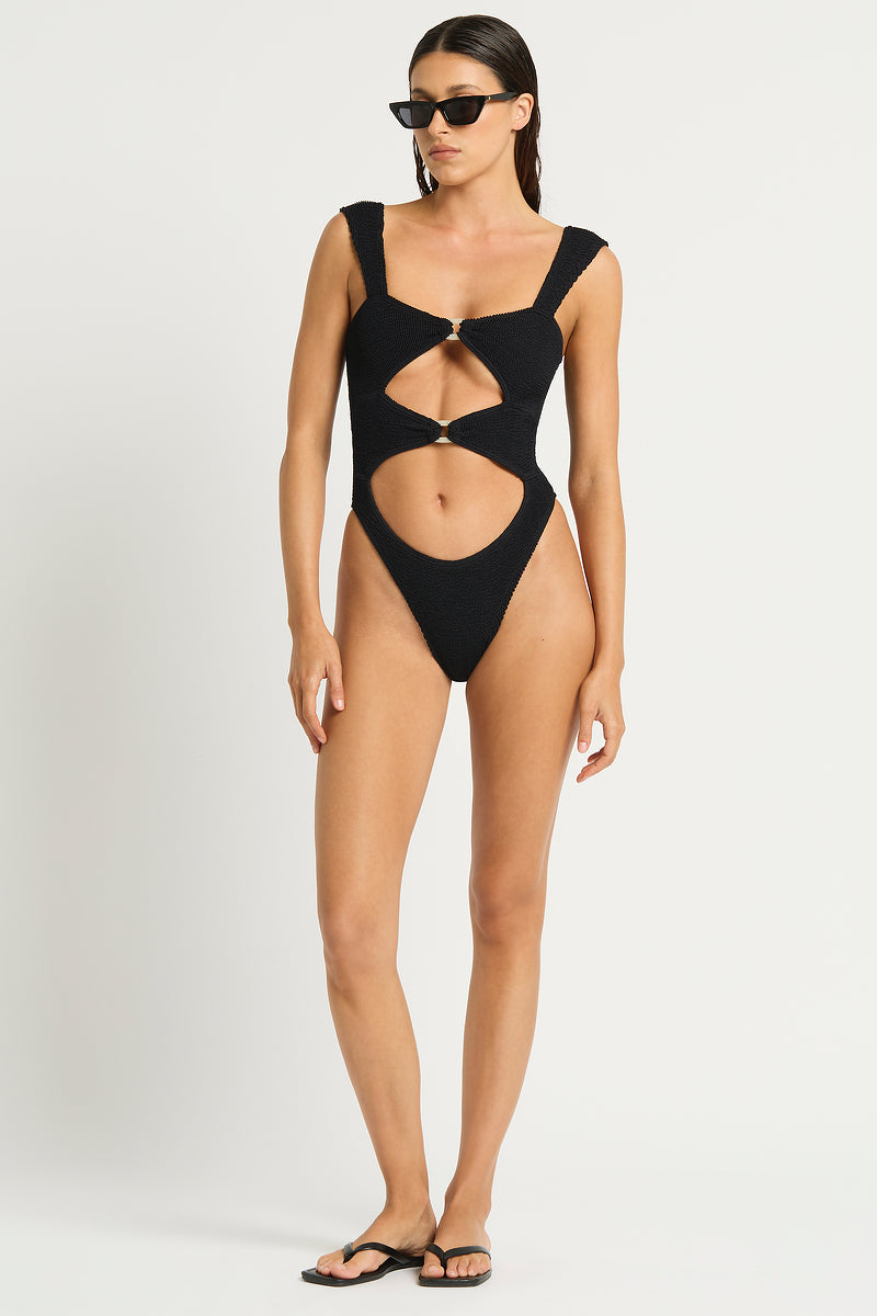 Bond Eye Ring Delphi One Piece Black