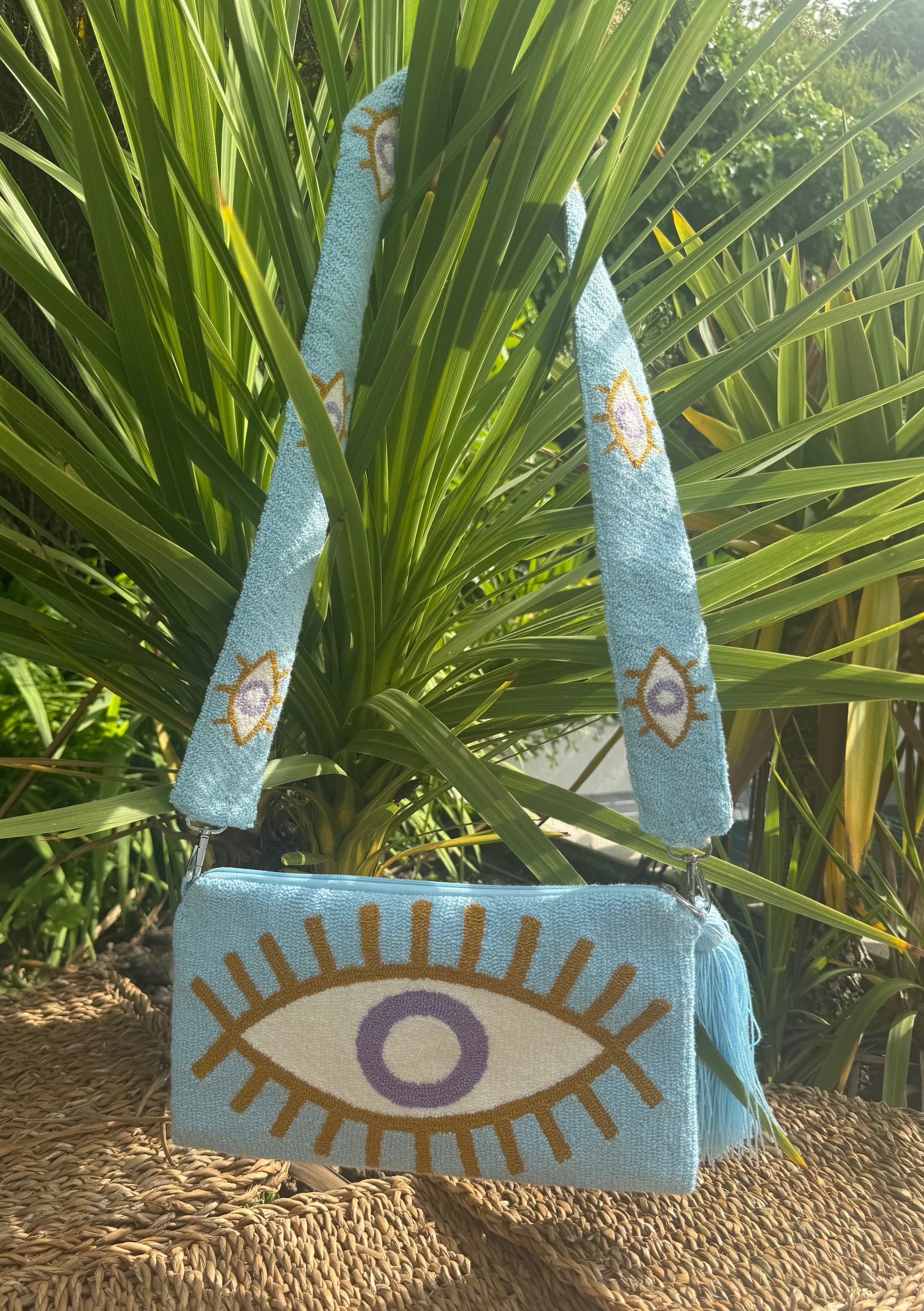 BLUE & WHITE EYE CLUTCH WITH MATCHING STRAP