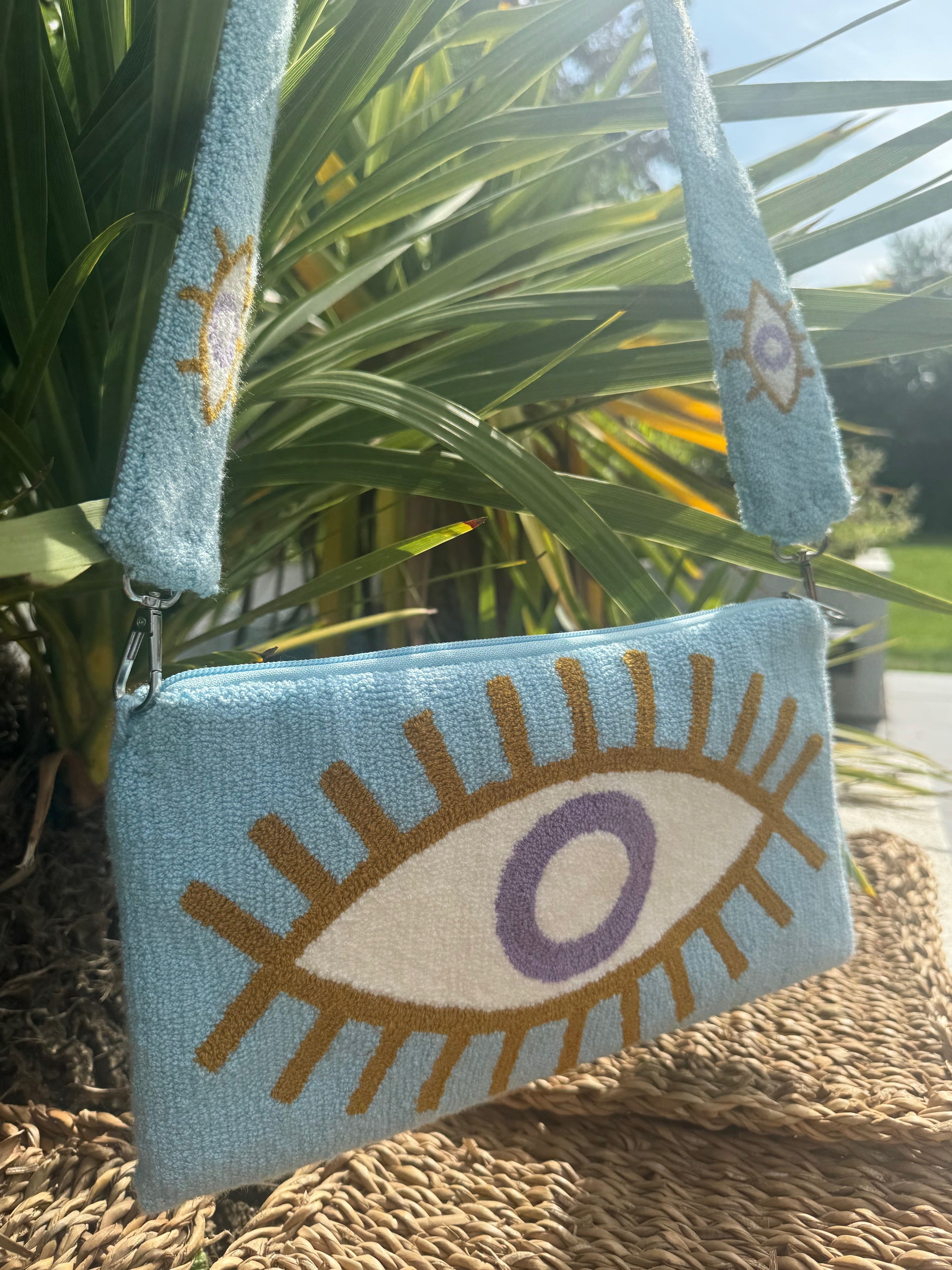 BLUE & WHITE EYE CLUTCH WITH MATCHING STRAP