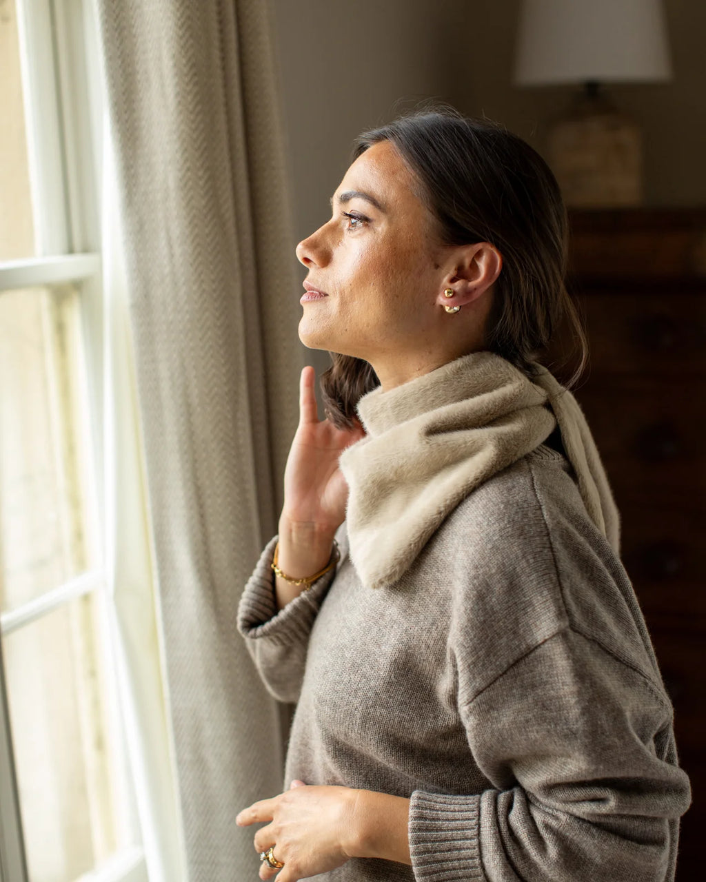 Chalk Nova Faux Fur Scarf