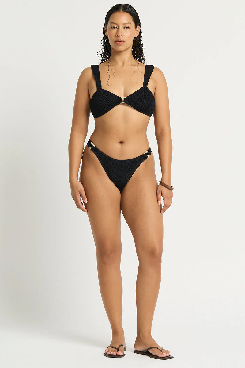 Bond Eye Ring Scene Brief Black