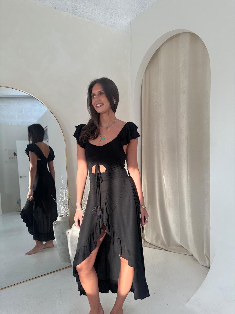 Pampita Island Saree dress Black